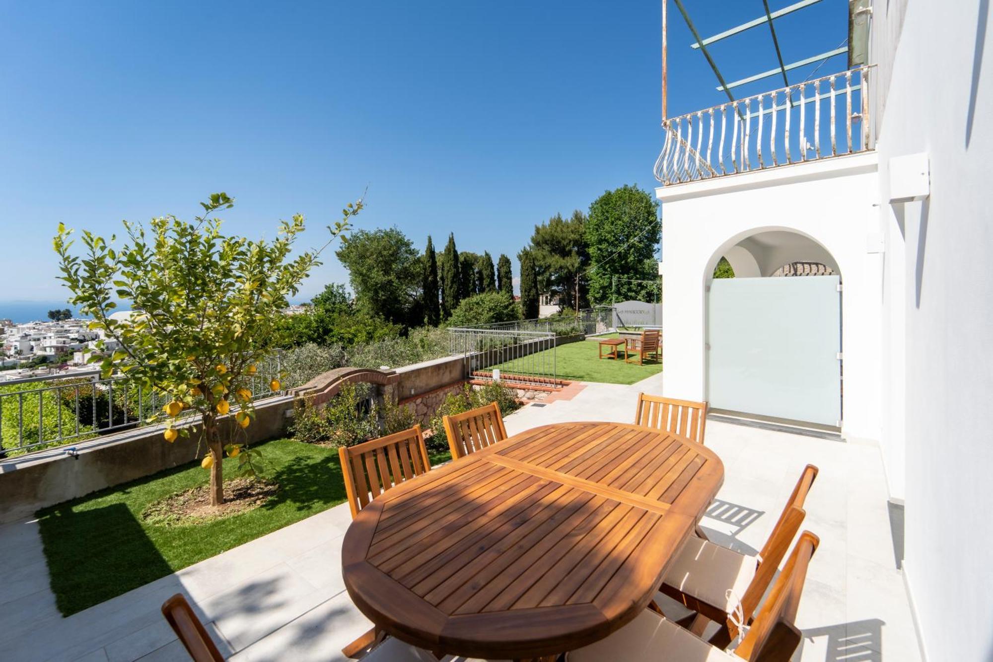 Bed and Breakfast La Minucciola Capri Анакапри Экстерьер фото